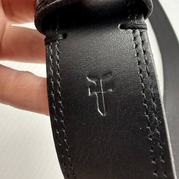 Frye Black Leather Belt 35mm Genuine Pull Up Adjustable Buckle Classic Size 36 - Picture 3 of 7